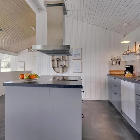 Beautiful In Hjrring With Sauna, Wifi And Indoor Swimming Pool Lønstrup