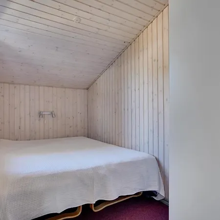 Beautiful In Hjrring With Sauna, Wifi And Indoor Swimming Pool * Lønstrup